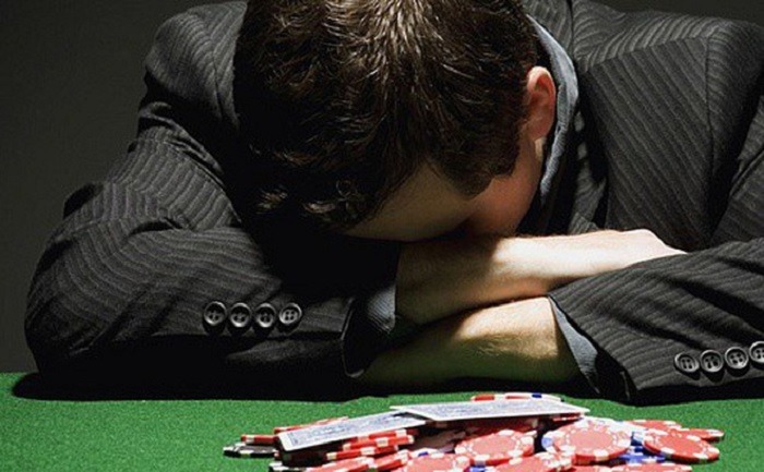 Nghiện cờ bạc là gì?
